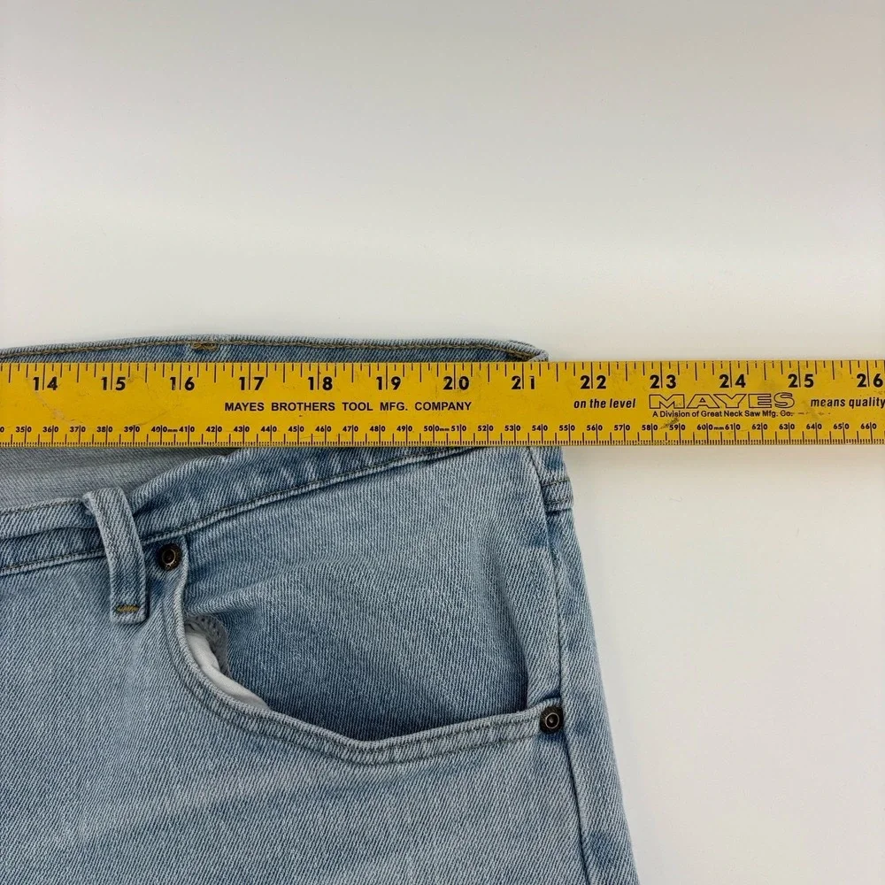 Wrangler Men's‎ 42X28 (Tag 44X30) Jeans Vintage Flex Fit Waist Light Blue STAIN